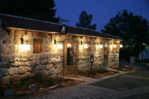 Aaronsohn Holiday House
