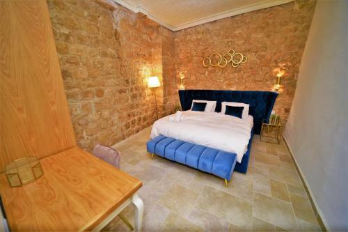 Yourest