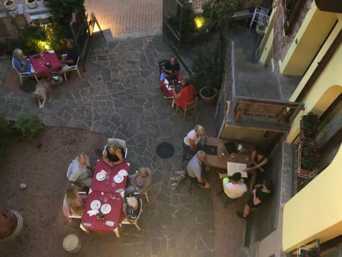 Apartamento Osteria Al Cantonaccio Con Alloggio