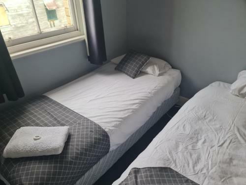 Kearsley Hotel