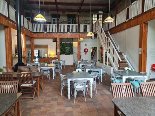 Kearsley Hotel