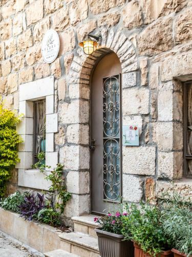 Flora Valley Boutique Hotel