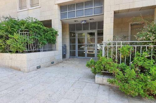 Cosy Studio In Mamilla, Free Parking Up To 5 Ppl