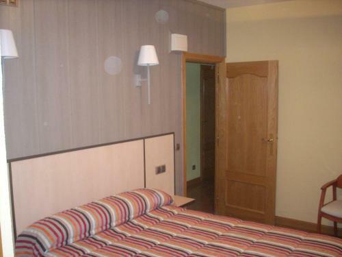 Hotel Corona De Castilla