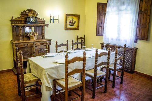 Hotel Val De Pinares