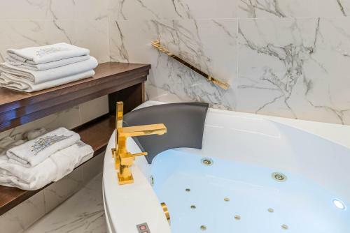 Hostal Bar Vitelli Charming Suites
