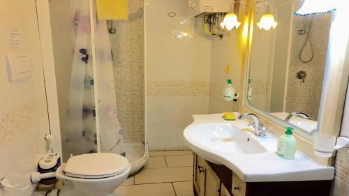 Spoleto By The Pool : Whole Villa - Sleeps 24
