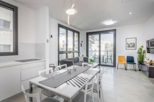 Apartamento Kerem Hateimanim Area-3 Br With Balcony