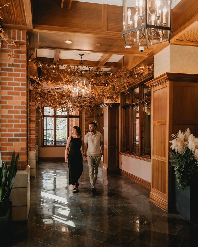 Oak Bay Beach Hotel - Sea View