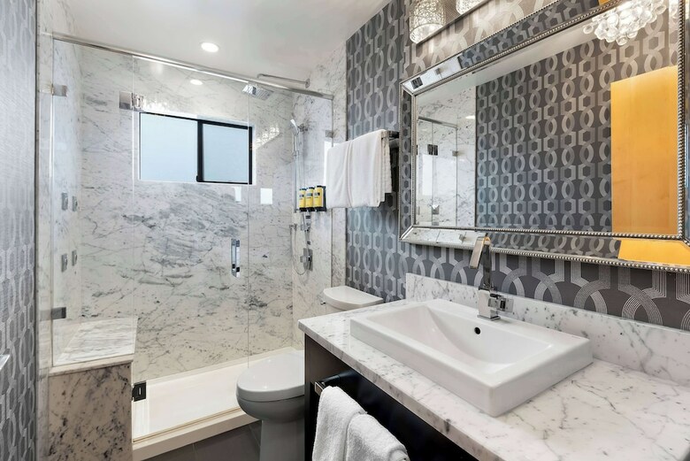 Hotel Best Western Plus Inner Harbour