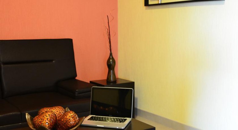 Hostalia Hotel Expo & Business Class