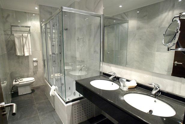 Hotel Leonor Mir�n