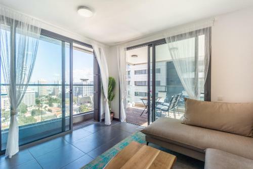 Apartamento Sarona Summit - Luxury & Spacious 3bd With Parking & Balcony