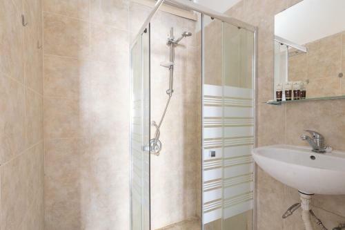Artistic Downtown Vibe Apartment In Tel Aviv Florentin
