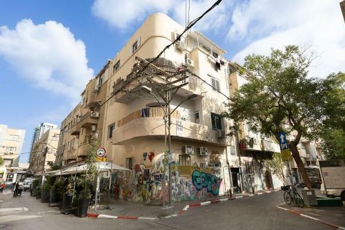 Artistic Downtown Vibe Apartment In Tel Aviv Florentin