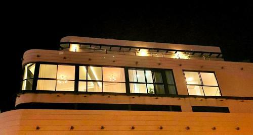Apartamento Hayarkon Beach House! Duplex Penthouse