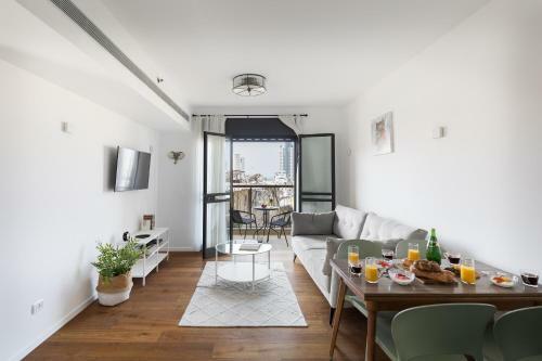 Boutique Two-bedroom Apartment On Nahalat Binyamin