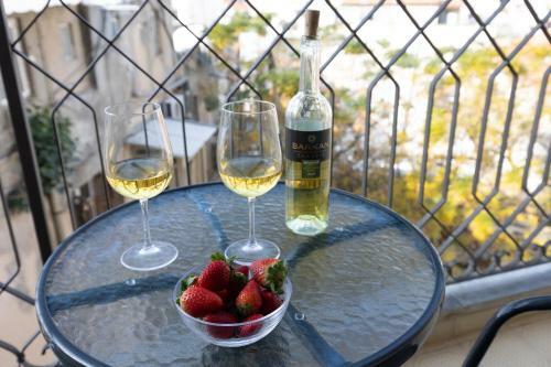 Boutique Two-bedroom Apartment On Nahalat Binyamin