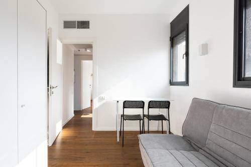 Boutique Two-bedroom Apartment On Nahalat Binyamin