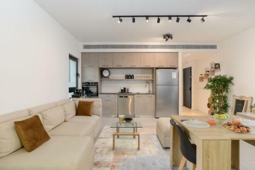 Apartamento Lovely 2 Br With Balcony Steps To The Beach