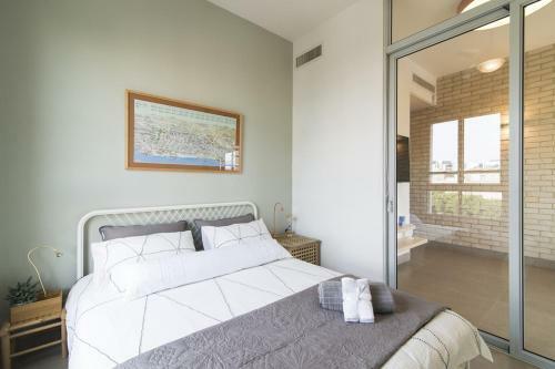 Beautiful Apartment In Tel Aviv