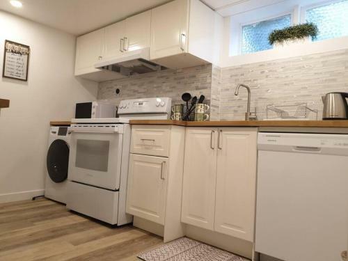 Apartamento Happy, Cozy, Fun, Loving Suite In West Vancouver
