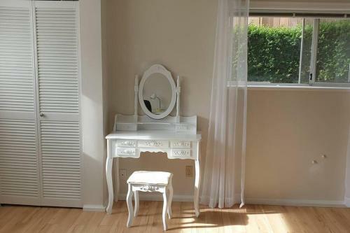 Apartamento Happy, Cozy, Fun, Loving Suite In West Vancouver