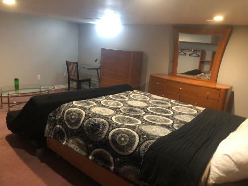 Hostal West Mountain Suites