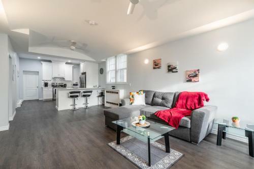 Apartamento Bright & Spacious 2br Apt With Netflix, Near Dt Hamilton!
