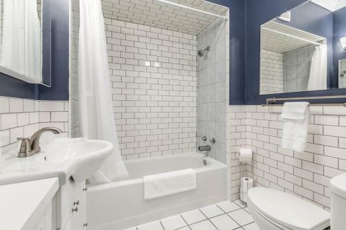 Apartamento Bright & Spacious 2br Apt With Netflix, Near Dt Hamilton!