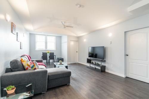 Apartamento Bright & Spacious 2br Apt With Netflix, Near Dt Hamilton!