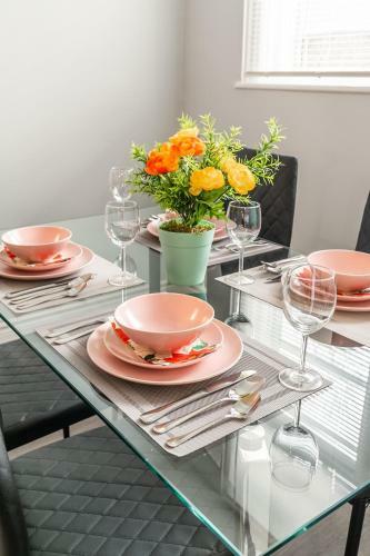 Apartamento Bright & Spacious 2br Apt With Netflix, Near Dt Hamilton!