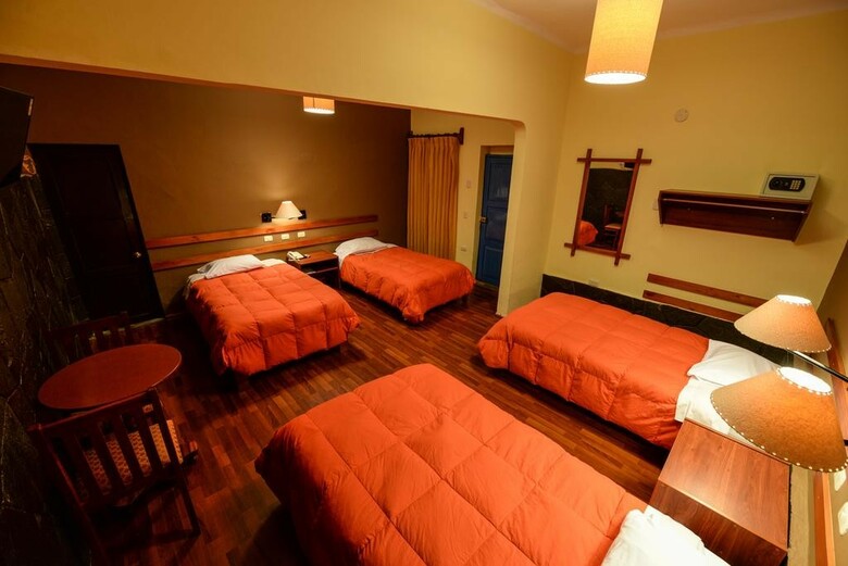 Hostal La Casona De Rimacpampa