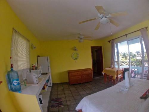Hotel Sea Hawk Suites