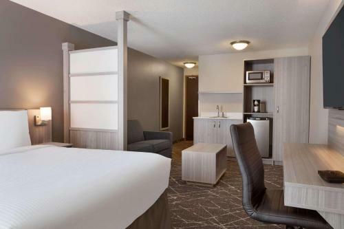Hotel Microtel Inn & Suites By Wyndham Kanata