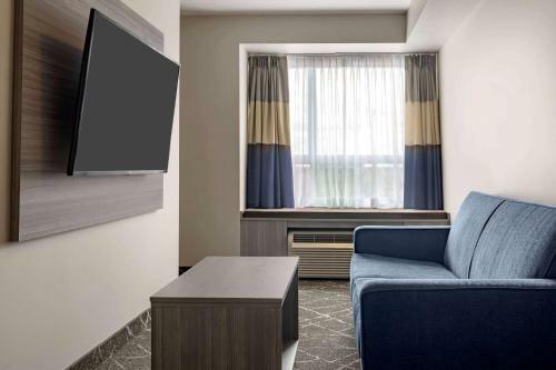 Hotel Microtel Inn & Suites By Wyndham Kanata
