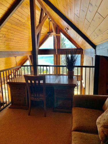 Windermere, Bc Mountain Retreat