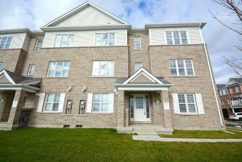 Townhome Collection By Royal Stays - Milton On