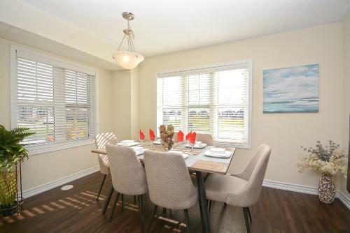 Townhome Collection By Royal Stays - Milton On