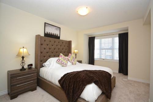 Townhome Collection By Royal Stays - Milton On