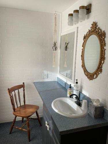 The Aztec Motel & Creative Space