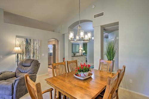 Surprise Retreat With Lake Views And Golf Course!