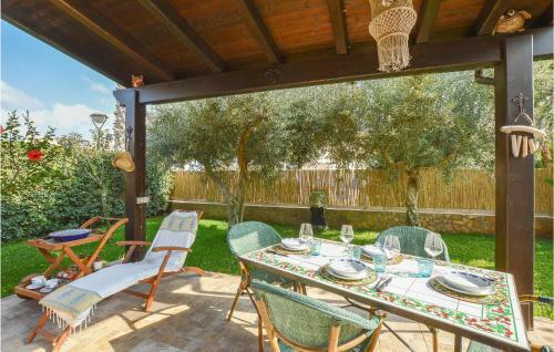 Awesome Home In Tre Fontane With 2 Bedrooms