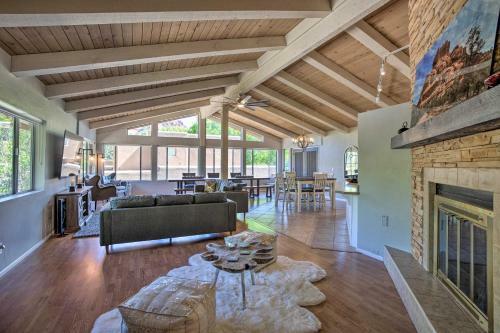Spacious Sedona Hideaway With Furnished Patio!