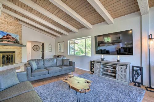 Spacious Sedona Hideaway With Furnished Patio!