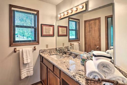 Private Norfork Home With Decks And River Access