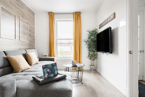 Apartments Near Montreal Olympic Park