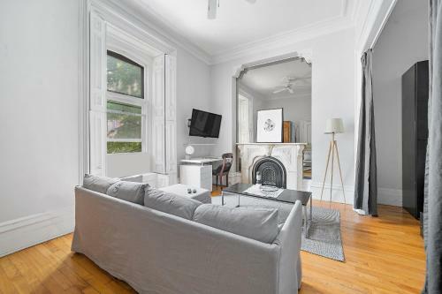 Old Port Montreal Apartments By Restavio