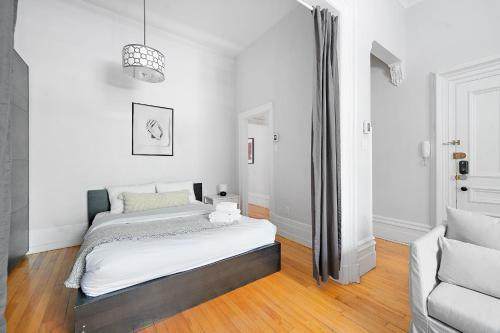 Old Port Montreal Apartments By Restavio
