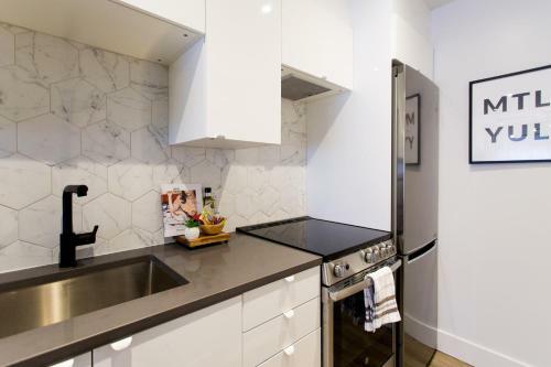 Apartamento Studio Palms Steps From Jeantalon Market Full Bath By Den Stays